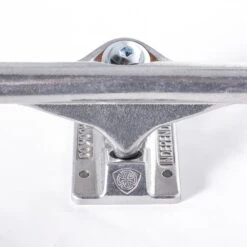 Independent Mid Silver Skateboard Trucks - 144mm -Sports Skateboard Shop independent mid silver skateboard trucks close 1